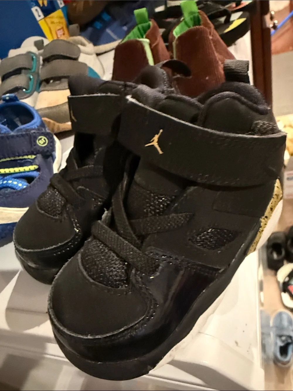 9 Pairs of Infant Boys Shoes Sz 4